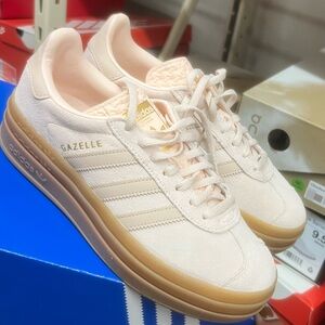Grade School Adidas Gazelle Bold J